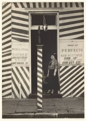 RECORD DATE NOT STATED Sidewalk and Shopfront, New Orleans. Walker Evans (American, 1903 - 1975) Copyright: xpiemagsx gb33853 !ACHTUNG AUFNAHMEDATUM GESCHÄTZT!