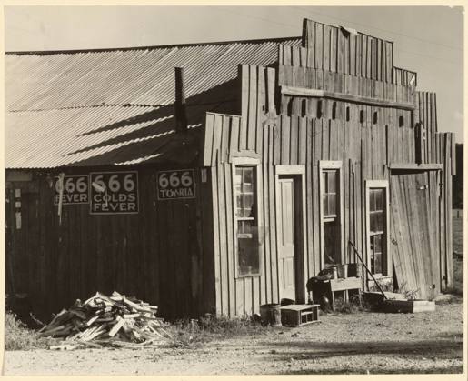 RECORD DATE NOT STATED Tennessee Board-and-Batten. Walker Evans (American, 1903 - 1975) Copyright: xpiemagsx gb56608 !ACHTUNG AUFNAHMEDATUM GESCHÄTZT!