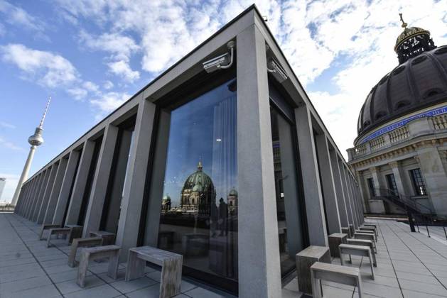Roof terrace Humboldt Forum P Opening the Roof terrace on 13 October 2021 at the Humboldt Forum in Berlin Berlin Copyright RetoxClear only for Editorial Purpose Copyright: RetoxKlar doc7hy8jti9kxu10cd6hlhr EDITORIAL USE ONLY