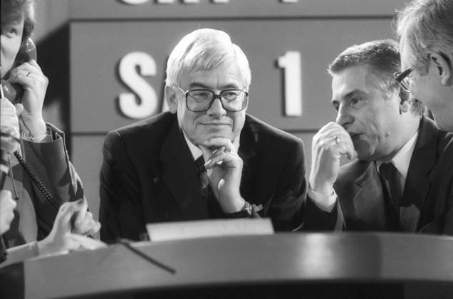 Christian Schwarz Schilling middle politician 02 85 vZ Christian Schwarz Schilling in February 1985 at media congress in Mainz Germany German German man politics CDU minister post minister Federal Minister for the Post and Telecommunications Post and Telecommunications Federal Pos