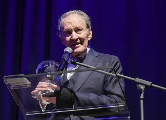 <p>Schauspieler Michael Mendl, mit Preis, steht am Samstag den 16.03.2019 auf der Bühne bei der Preisverleihung der Steiger Awards im Casino der Zeche Zollverein. Zum 14. Mal wurden die Steiger Awards im Rahmen einer festlichen Gala verliehen. Deutschland NRW Essen Copyright: KerstinxKokoska