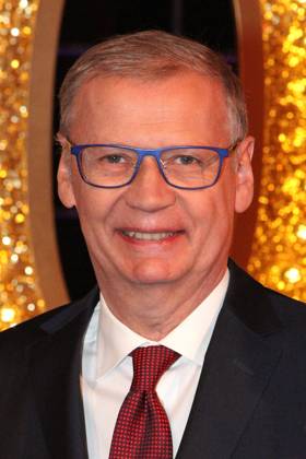 Guenther Jauch at the photo session after the recording of the 1000 edition of Wer weiss denn sowas ARD on 6 02 2023 in Hamburg The planned broadcast is on 18 02 2023 at 20 15 clock in the ARD Das Erste Wer weiss denn sowas ARD press event for the 1000 episode in Hamburg