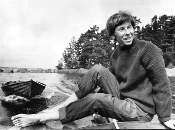 FILE 1961 07 13 Tove Jansson, author of the Moomin books, pictured at her childhood island Bredsar in the Gulf of Finland, where she owned several houses Bredsär FINLAND x190x  Copyright: xAlfxLidmanx TOVE JANSSON