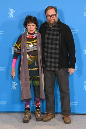 Seneca Press Photocall Berlin. Germany. Robert Schwentke and Geraldine Chaplin at the Seneca photocall during the 73rd Berlinale International Film Festival Berlin at Grand Hyatt Hotel. 20th February 2023. LMK200-S210223-005 