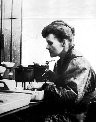 SCANPIX SWEDEN, 1920 Marie Curie, woman scientist in her laboratory x20360x  Copyright: xTTx MARIE CURIE