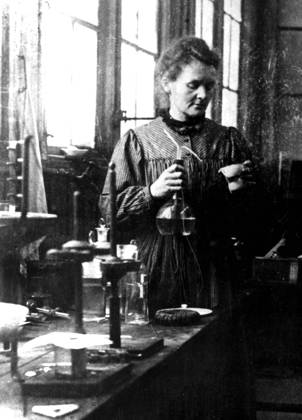 SCANPIX SWEDEN, 1920 Marie Curie, woman scientist in her laboratory x20360x  Copyright: xTTx MARIE CURIE