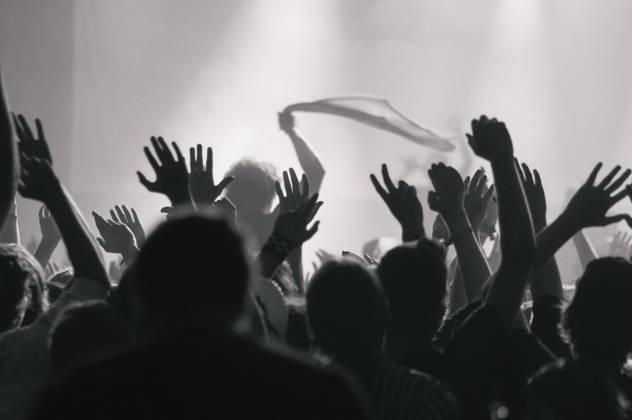 People on dance floor RobertKohlhuber_ConcertCrowdsDuringMusicFestivals_15 Copyright: xRobertxKohlhuberx Model Released