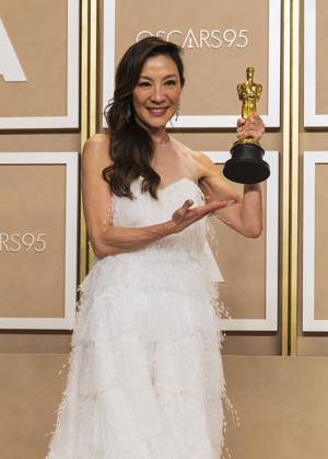 Michelle Yeoh poses with her Oscar for Best Actress in a leading role for the film Everything Everywhere All at Once , in the press room of the 95th edition of the Academy Awards ceremony, at the Dolby Theater in Hollywood, USA, 12 March 2023. 95th edition of the Academy Awards in Hollywood !ACHTUNG: NUR REDAKTIONELLE NUTZUNG!  Copyright: xArmandoxArorizox AME1963 20230313-7d6f739945d971b5f3139da37d74fc2bddb924aa