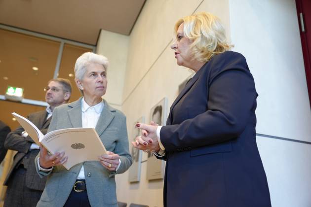 Handing over of the annual report 2022 of the defense commissioner to the president of the Bundestag Bas Aktuell,14 03 2023, Berlin, Marie Agnes Strack Zimmermann studies together with Eva Hoegl the defense commissioner of the German Bundestag the new annual report 2022 of the defense commissioner in the German Bundestag Berlin Berlin Germany