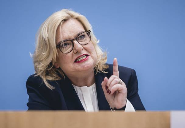 The Commissioner for the Armed Forces of the German Bundestag, Eva Hoegl SPD in the context of the presentation of the Annual Report 2022 at the Federal Press Conference Berlin, 14 03 2023 Berlin Germany. Copyright: xXanderxHeinl photothek.dex