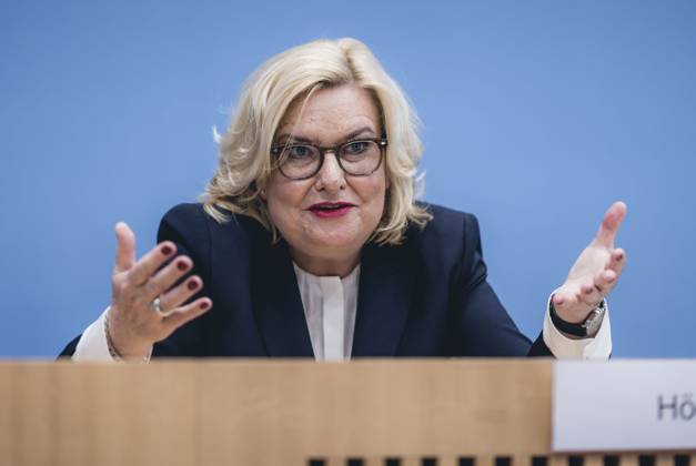 The Commissioner for the Armed Forces of the German Bundestag, Eva Hoegl SPD in the context of the presentation of the Annual Report 2022 at the Federal Press Conference Berlin, 14 03 2023 Berlin Germany. Copyright: xXanderxHeinl photothek.dex