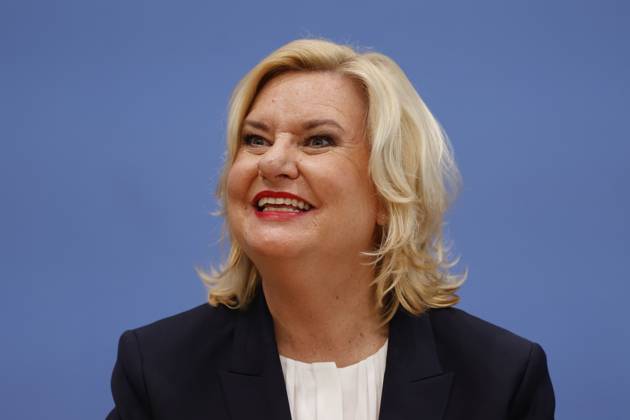 Eva Högl, Commissioner for the Armed Forces of the German Bundestag, Germany, Berlin, Federal Press Conference, Topic Presentation of the Annual Report 2022