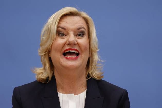 Eva Högl, Commissioner for the Armed Forces of the German Bundestag, Germany, Berlin, Federal Press Conference, Topic Presentation of the Annual Report 2022