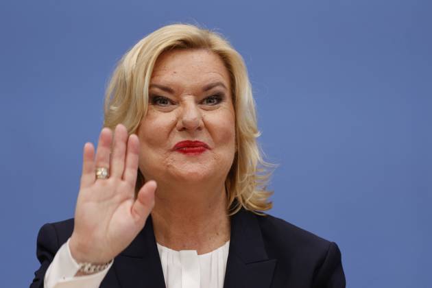 Eva Högl, Commissioner for the Armed Forces of the German Bundestag, Germany, Berlin, Federal Press Conference, Topic Presentation of the Annual Report 2022