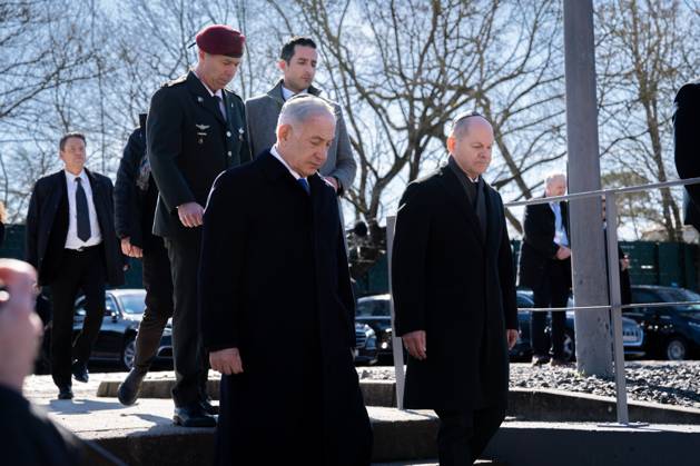 Visit of the Prime Minister of Israel in Berlin during the visit of the memorial track 17 in Berlin Current, 16 03 2023, Berlin, Chancellor Olaf Scholz together with Benjamin Netanyahu the Prime Minister of Israel during the visit of the memorial track 17 in Berlin Berlin