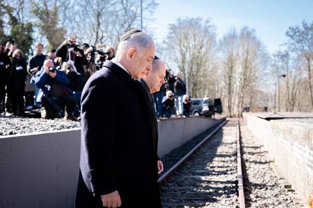 Visit of the Prime Minister of Israel in Berlin during the visit of the memorial track 17 in Berlin Current, 16 03 2023, Berlin, Chancellor Olaf Scholz together with Benjamin Netanyahu the Prime Minister of Israel during the visit of the memorial track 17 in Berlin Berlin