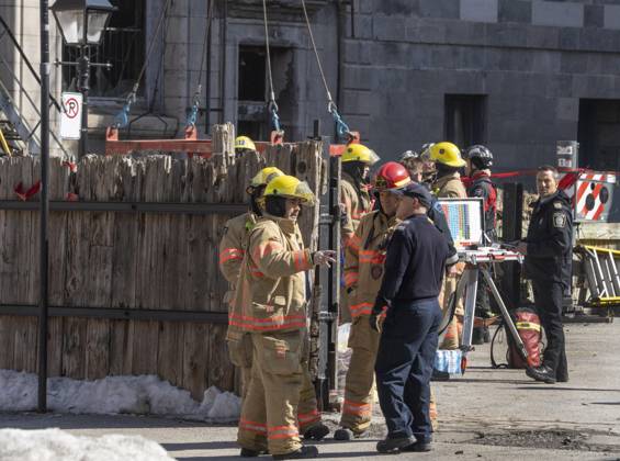 March 20, 2023, Montreal, PQ, Canada: Firefighters continue the search for victims Monday, March 20, 2023 at the scene of last weeköÄÃ s fire that left one person dead and six people missing in Montreal. Montreal Canada  - ZUMAc35_ 20230320_zaf_c35_011 Copyright: xRyanxRemiorzx