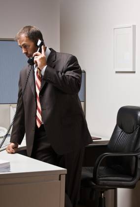 Businessman talking on telephone Copyright: xJonathanxRossx xDesignxPicsx , 30433186 Copyright: JonathanxRossx xDesignxPics 30433186