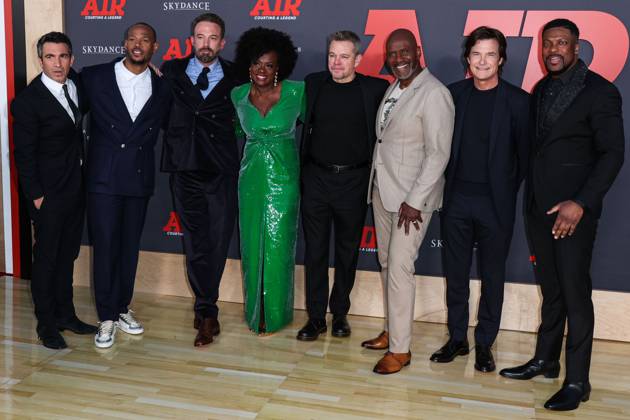 World Premiere Of Amazon Studios And Skydance Media s Air Chris Messina, Marlon Wayans, Ben Affleck, Viola Davis, Matt Damon, Julius Tennon, Jason Bateman and Chris Tucker arrive at the World Premiere Of Amazon Studios And Skydance Media s Air held at the Regency Village Theatre on March 27, 2023 in Westwood, Los Angeles, California, United States. Regency Village Theatre, Westwood, Los Angeles, California California United States Copyright: xImagexPressxAgencyx originalFilename: collin-worldpre230327_npSsT