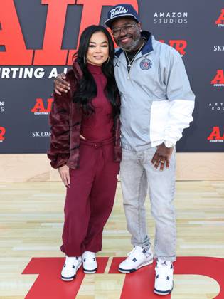 World Premiere Of Amazon Studios And Skydance Media s Air Verina Howery and Lil Rel Howrey arrive at the World Premiere Of Amazon Studios And Skydance Media s Air held at the Regency Village Theatre on March 27, 2023 in Westwood, Los Angeles, California, United States. Regency Village Theatre, Westwood, Los Angeles, California California United States Copyright: xImagexPressxAgencyx originalFilename: collin-worldpre230327_npcK8