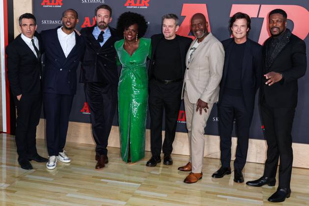 World Premiere Of Amazon Studios And Skydance Media s Air Chris Messina, Marlon Wayans, Ben Affleck, Viola Davis, Matt Damon, Julius Tennon, Jason Bateman and Chris Tucker arrive at the World Premiere Of Amazon Studios And Skydance Media s Air held at the Regency Village Theatre on March 27, 2023 in Westwood, Los Angeles, California, United States. Regency Village Theatre, Westwood, Los Angeles, California California United States Copyright: xImagexPressxAgencyx originalFilename: collin-worldpre230327_np7vU