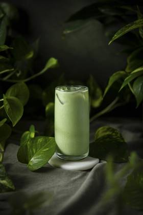 A healthy Iced Matcha with Houseplants A healthy Iced Matcha with Houseplants Copyright: xKaraxChinx KC300123-133