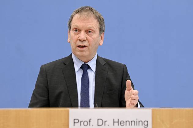 Hans Martin Henning at the Federal Press Conference on the publication of the audit report on the calculation of German greenhouse gas emissions for the year 2022 at the Haus der Bundespressekonferenz Berlin, 17 04 2023 Foto:xF.xKernx xFuturexImage