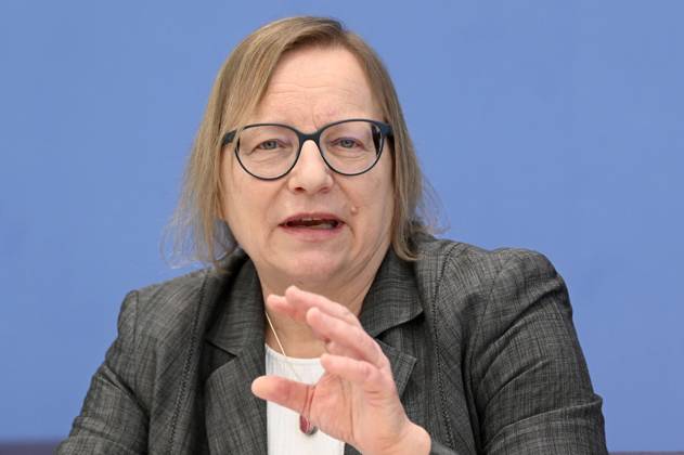 Barbara Schlomann at the Federal Press Conference on the publication of the audit report on the calculation of German greenhouse gas emissions for the year 2022 at the Haus der Bundespressekonferenz Berlin, 17 04 2023 Foto:xF.xKernx xFuturexImage