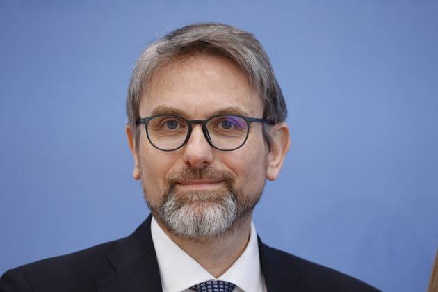 Marc Oliver Bettzüge, Germany, Berlin, Federal Press Conference, Topic Publication of the verification report on the calculation of German greenhouse gas emissions for the year 2022.