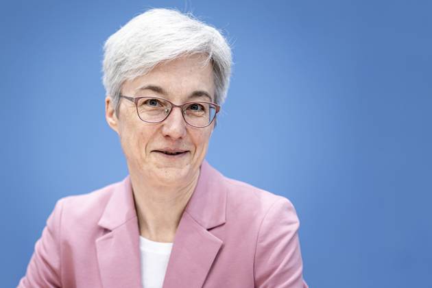 Dr Brigitte Knopf, Vice Chair of the Expert Council on Climate Issues, Mercator Research Institute on Global Commons and Climate Change MCC , recorded at a federal press conference on the publication of the test report on the calculation of German greenhouse gas emissions for the year 2022 Berlin, 17 04 2023 Berlin Germany Copyright: xNicolasxLepartz photothek.dex