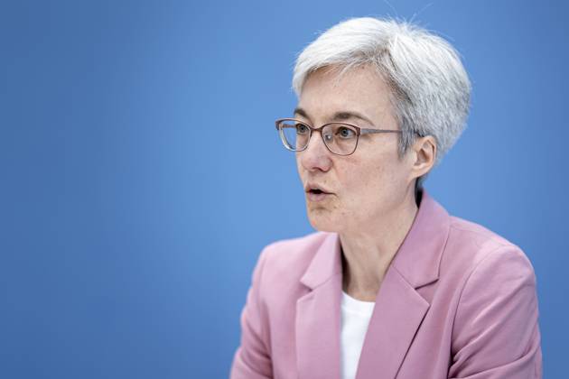 Dr Brigitte Knopf, Vice Chair of the Expert Council on Climate Issues, Mercator Research Institute on Global Commons and Climate Change MCC , recorded at a federal press conference on the publication of the test report on the calculation of German greenhouse gas emissions for the year 2022 Berlin, 17 04 2023 Berlin Germany Copyright: xNicolasxLepartz photothek.dex