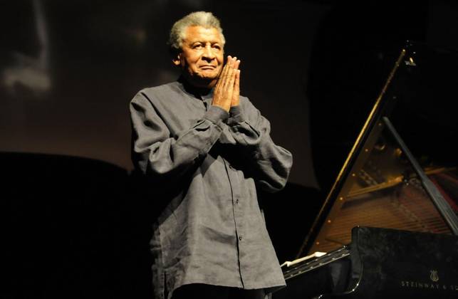 <p>Am Freitag 10.06.2011 in Moers. Am ersten Abend des - Festival Moers - tritt Abdullah Ibrahim solo am Piano auf. Er ist einer der Hoehepunkte der Veranstaltung. Deutschland NRW Moers Copyright: UllaxMichels