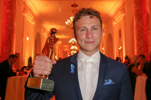 22 04 2023, Vienna Hofburg, ROMY Film u TV Prize, Gala award ceremony of the television prize of ORF u KURIER im Bild Max Hubacher, with d Award, ROMY Film u TV Prize