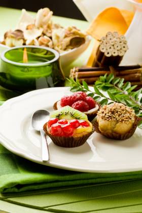 photo of delicious dessert plate with italian fruits pastries Copyright: xFrancescoxDibartolox xDesignxPicsx , 30674057 Copyright: FrancescoxDibartolox xDesignxPics 30674057