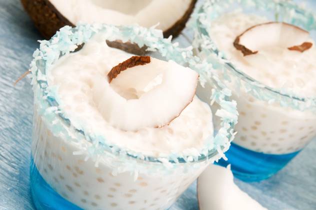 IMAGO Creative, Food, Tapioka Coconut pudding with tapioca pearls and litchi jelly Copyright: xjoannaxwnukx xDesignxPicsx , 30698108 Copyright: joannaxwnukx xDesignxPics 30698108