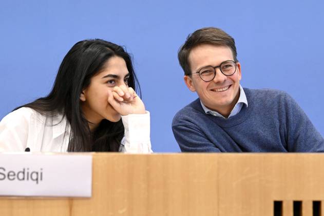 Sultana Sediqi and Robert Kusche at the Federal Press Conference on the 2022 Annual Statistics on Right-Wing and Racist Violence and on the Current Wave of Racist Mobilizations in Eastern Germany at the Haus der Bundespressekonferenz Berlin, 09 052023 Foto:xF.xKernx xFuturexImage