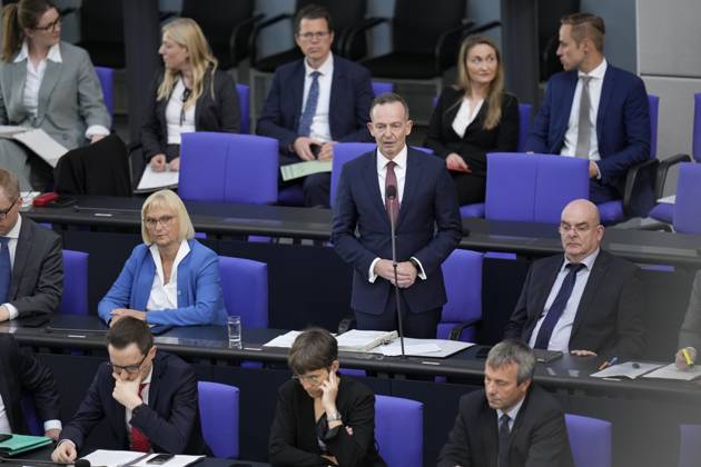 German Bundestag, 102 plenary session Minister of Transport Volker Wissing FDP in portrait he is answering questions of the federal government during the 102 session of the German Bundestag, 10 05 2023, Berlin Berlin Germany