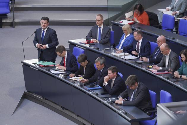 German Bundestag, 102 plenary session Labor Minister Hubertus Heil SPD in portrait during the questioning of the federal government during the 102 session of the German Bundestag, 10 05 2023, Berlin Berlin Germany
