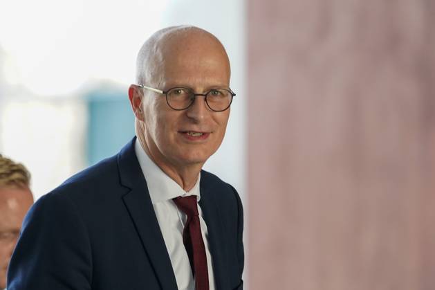 Berlin, Germany 10 May 2023 Minister Presidents Conference on Refugee Issues in Berlin 10 05 2023 Pictured Peter Tschentscher, First Mayor of the Free and Hanseatic City of Hamburg SPD Federal Chancellery Berlin Copyright: xFotostandx xReuhlx