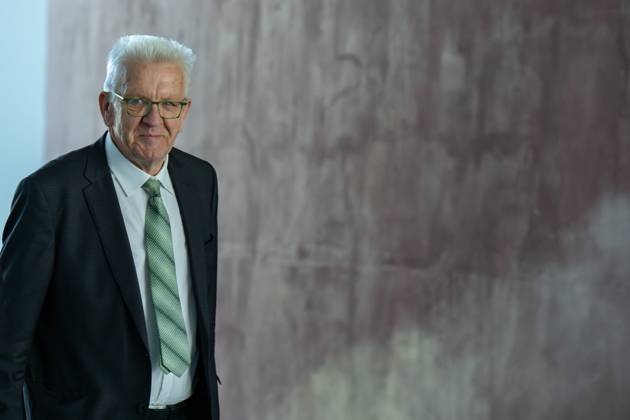 Consultations at the Chancellors Office in Berlin, Minister President Winfried Kretschmann, Baden Württemberg, Greens Consultations of the Chancellor with the Heads of Government of the Länder Berlin Berlin GER