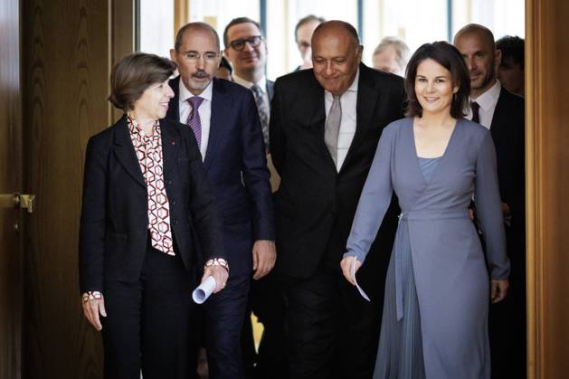 Situation in the Middle East Conflict Annalena Baerbock, German Foreign Minister, Invites to Cloverleaf Meeting in Berlin Pictured here on the way to a press conference after the joint talks L R Catherine Colonna, Foreign Minister of France, Ayman Safadi , Foreign Minister of Jordan, Sameh Shoukry, Foreign Ministe Copyright: xJaninexSchmitz photothek.dex