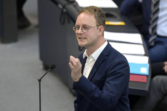 Marcel Emmerich at the 103 session of the German Bundestag in the Reichstag building Berlin, 11 05 2023 Foto:xF.xKernx xFuturexImage