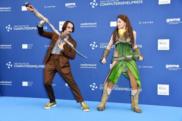 Andy Strauß with cosplayer Aloy at the award ceremony of the German Computer Game Award 2023 at Spindler Klatt Berlin, 11 05 2023 Foto:xN.xKubelkax xFuturexImage