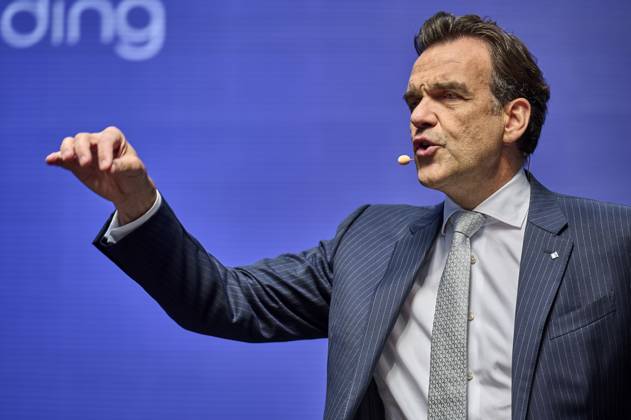 Christoph Gröner, CEO Gröner Group EUR, Europe, Germany, Berlin, 12 05 2023 Keynote Christoph Gröner, CEO Gröner Group Under the motto Every 80 seconds an apartment would have to be built in order to achieve the goal of 400,000 new apartments per year The construction site talk 80 seconds New Construction mediates contacts between politics, business