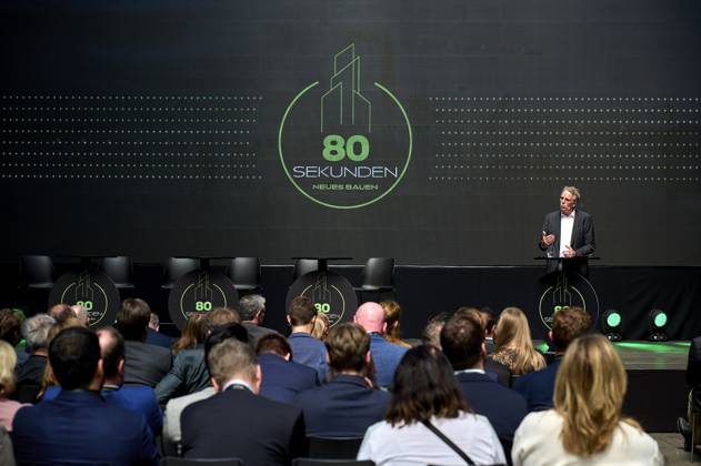 80 Seconds New Building Keynote Stefan Wenzel, BMWK EUR, Europe, Germany, Berlin, 12 05 2023 Under the motto Every 80 seconds a dwelling would have to be built to reach the goal of 400,000 new dwellings per year The construction site talk 80 Seconds New Building mediates contacts between politics, business, investors as well as the scientific community