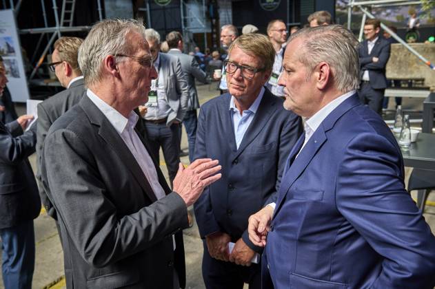 Stefan Wenzel Ronald Profalla Andreas Engelhardt EUR, Europe, Germany, Berlin, 12 05 2023 In conversation Stefan Wenzel, BMWK with Andreas Engelhardt, Schüco International KG and Ronald Profalla, Managing Director of the Gröner Group Under