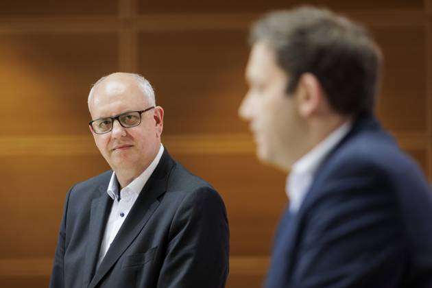Andreas Bovenschulte SPD , mayor of Bremen, and Lars Klingbeil, chairman of the SPD, recorded during a press conference after the parliamentary elections in Bremen at the Willy Brand Haus in Berlin, 15 05 2023 Berlin Germany Copyright: xKiraxHofmann photothek.dex