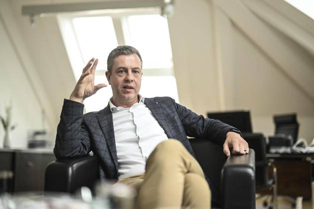 <p>Der Berliner Finanzsenator Stefan Evers am 15. Mai 2023 in seiner Behöde. Berlin Copyright: RetoxKlar