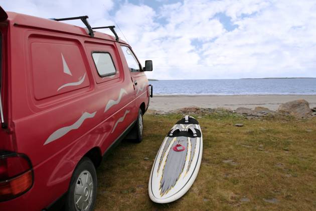 a van and windsurf equipment on the beach in the maharees county kerry ireland Copyright: xdavidxmorrisonx xDesignxPicsx , 31132829 Copyright: davidxmorrisonx xDesignxPics 31132829