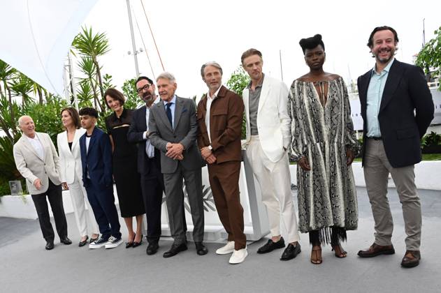 Entertainment Bilder des Tages 76th Cannes Film Festival 2023, Photocall Film Indiana Jones And The Dial Of Destiny?. Pictured Frank Marshall, Kathleen Kennedy, Ethann Isidore, Phoebe Waller-Bridge, Director James Mangold, Harrison Ford, Mads Mikkelsen, Boyd Holbrook, Shaunette RenÃ e Wilson and Simon Emanuel  Copyright: xSimonexComix xipa-agency.netx xPoolxPhotoxEventsx01x IPA_IPA38044102